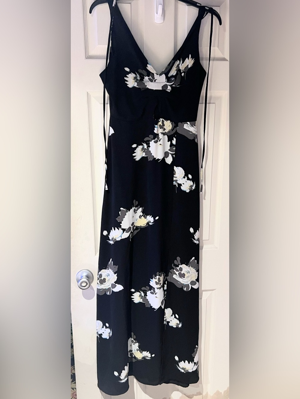 Candie's Black Maxi Dress with White and Gray Floral Print Size medium